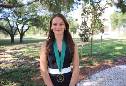 Honors Graduate Sofia Simancas
