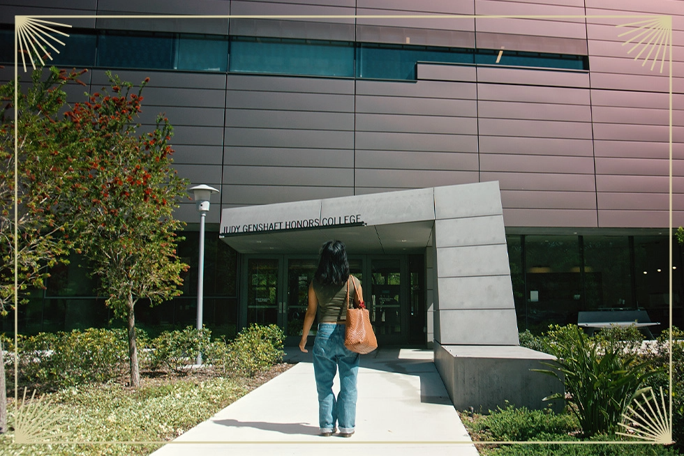 A walkway leading to the Marshall Student Center at USF Tampa.