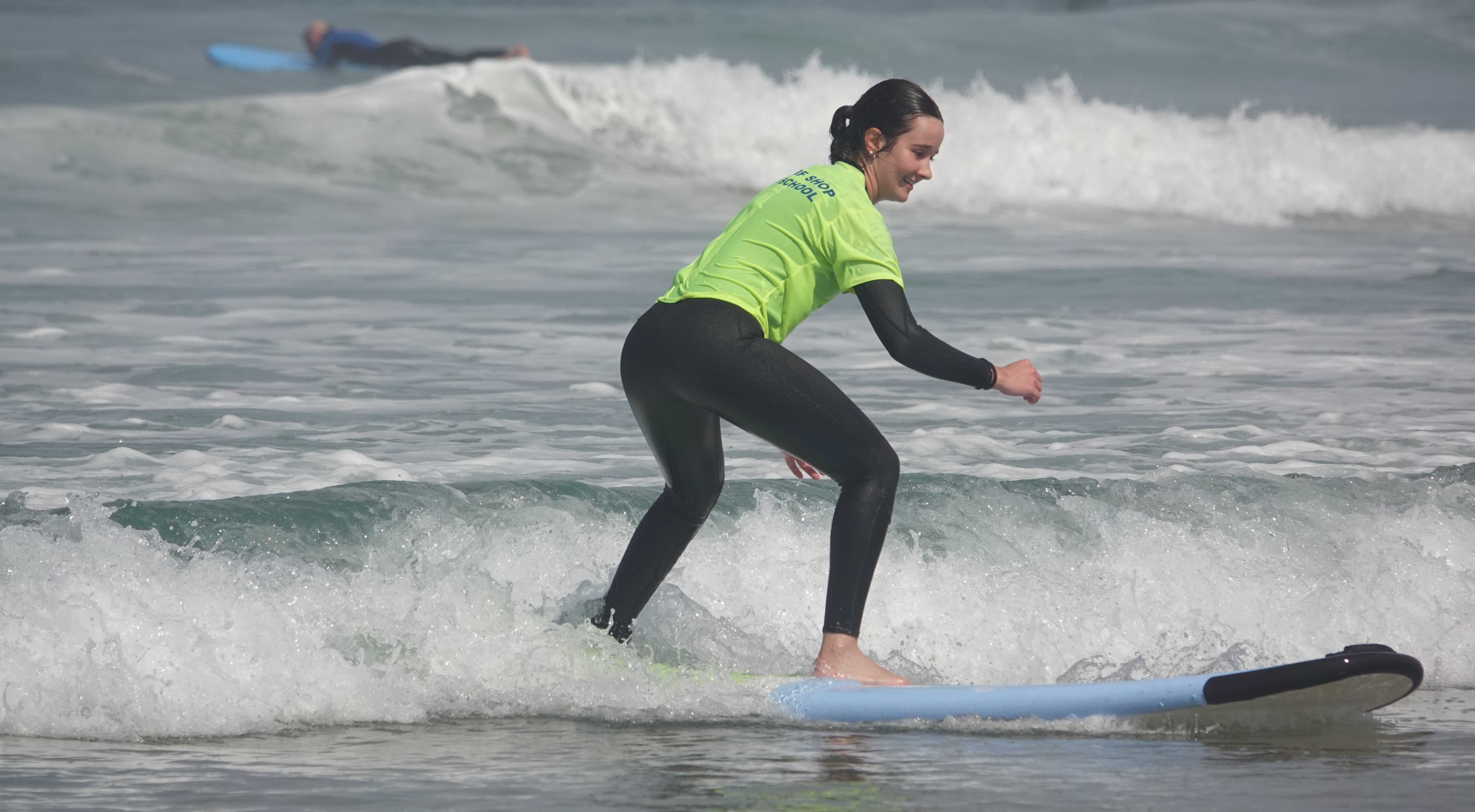 Eduarda also got the chance to learn how to surf!
