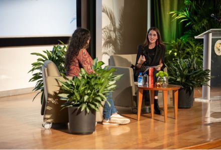 Carmen Alvarez interviewing Moreno-Garcia and sharing audience questions. (Photo by Corey Lepak)