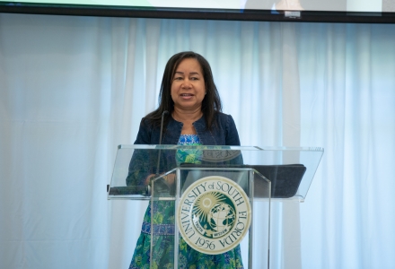 USF CAS alumna Lisa Mifflin shared the keynote address with the incoming DSLS members. (Photo by Corey Lepak)