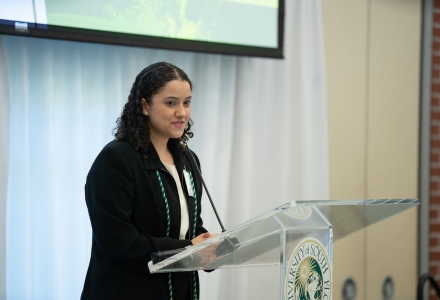DSLS Senior Nicole Nagib, majoring in biomedical sciences, shared opening remarks and words of advice for the incoming DSLS students. (Photo by Corey Lepak)
