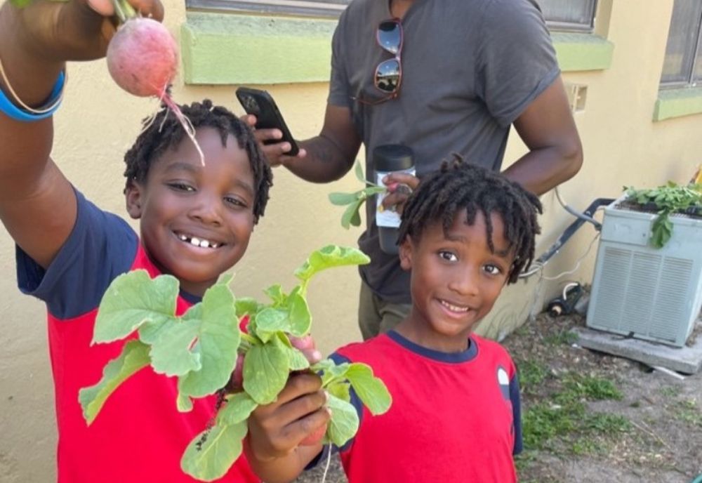 15th St. Farm Nutrition Education Program participants. (Photo by Funmi Odumosu)