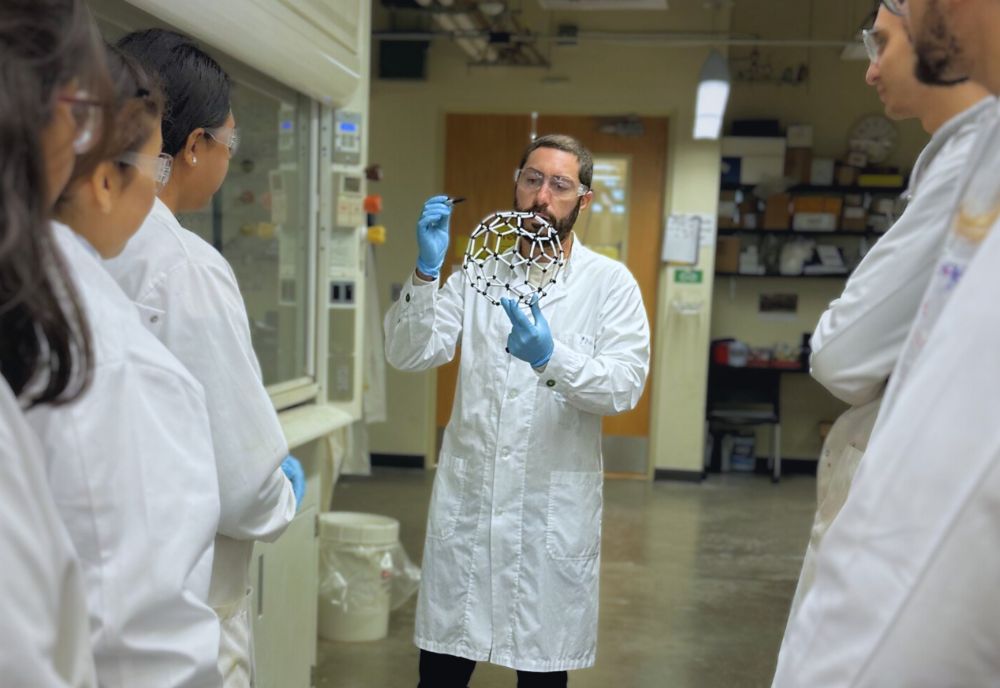 USF students participating in The Spanopoulos Lab with Dr. Spanopoulos (center).   (Photo courtesy of Dr. Ioannis Spanopoulos)