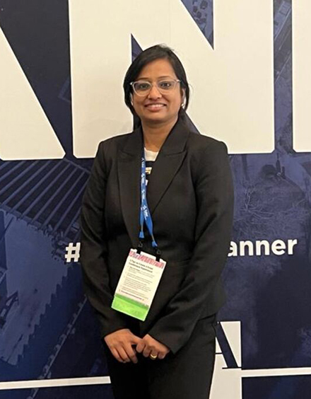 Aditi Sugeerappa Hoti receiving first place in the APA Transportation Planning Division student paper competition. (Photo by Beneetta Mary Jose)