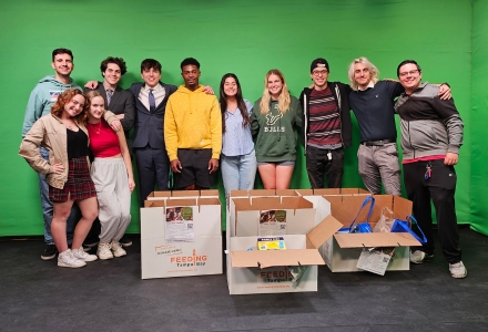 Florida Focus students organizing donation boxes as part of their partnership with the local charity, Feeding Tampa Bay. (Photo courtesy of Stephanie Anderson)