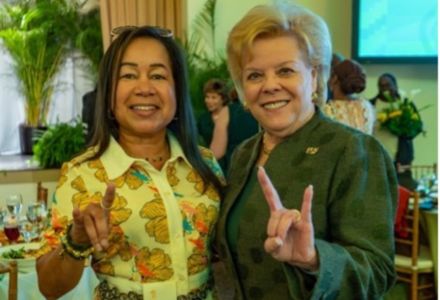 Mifflin (left) poses with USF President Rhea Law (right) during the 2023 Joyce Russell Kente Awards and Scholarship Ceremony. (Photo courtesy of USF Alumni Association)
