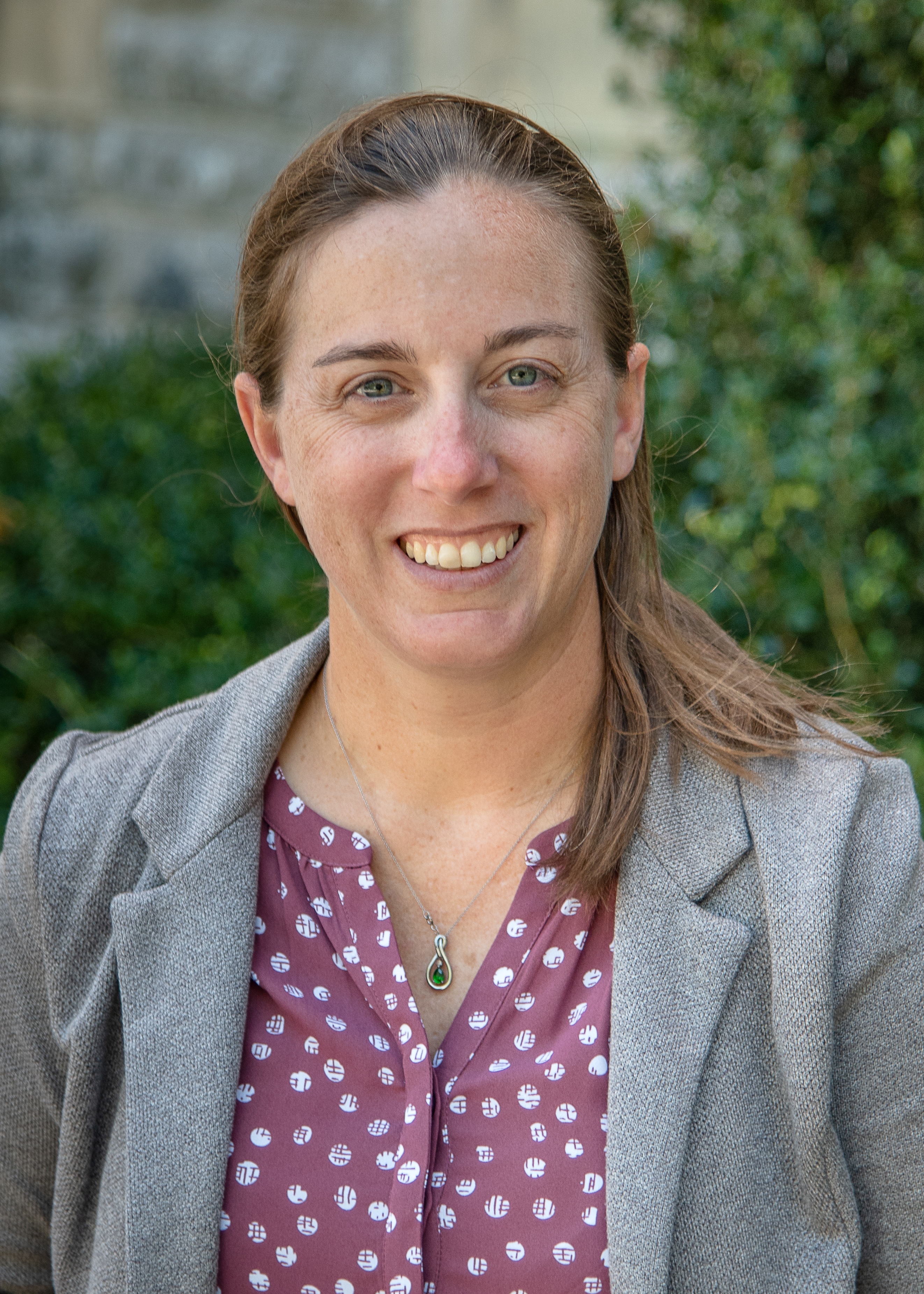 Outstanding Alumni Winner Dr. Emily Mevers