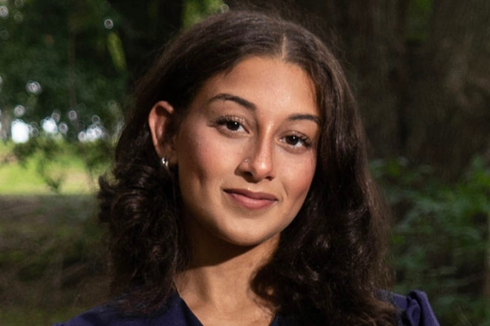 Simone Schomberg Headshot