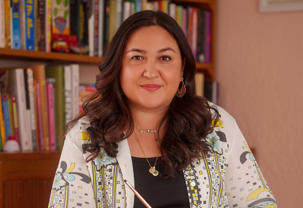 St. Petersburg poet laureate and USF alumna publishes debut novel