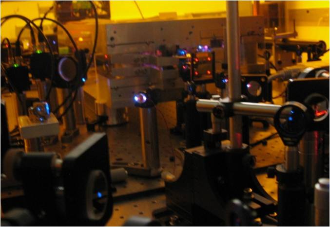 Time-Resolved amd nonlinear two-dimensional spectroscopy
