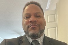 Advisor Christopher Barnes