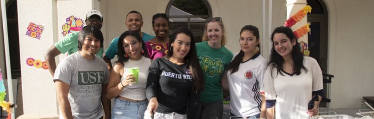 Students on Sarasota-Manatee Campus
