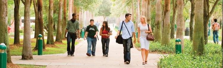 Elm Street Walkway