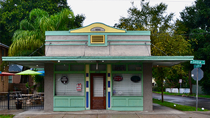 Lee's Grocery in Tampa Heights