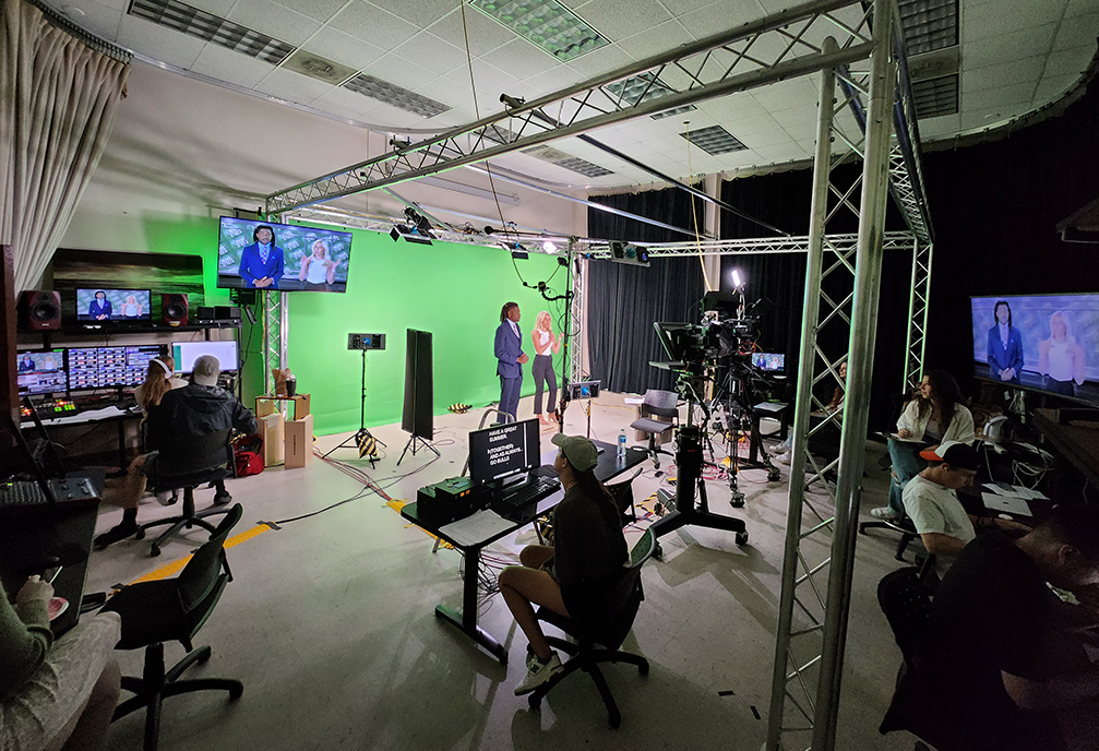 Students from the Zimmerman School of Advertising & Mass Communications produce the Florida Focus program, which airs on the local PBS station WEDQ in Tampa, Fla. (Photo courtesy of Stephanie Anderson)