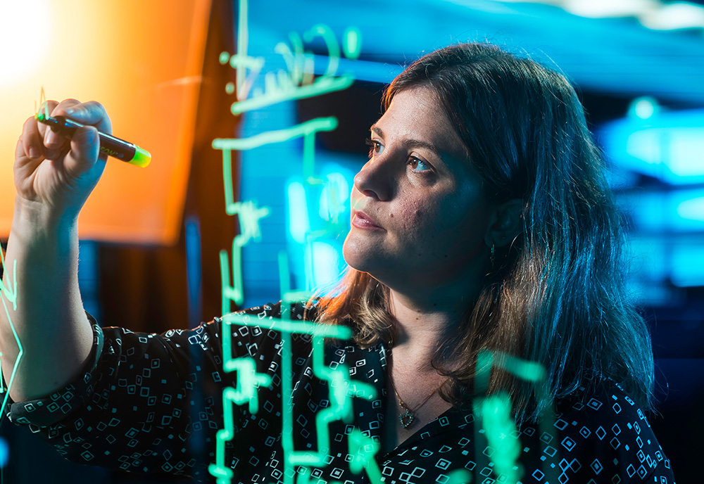 USF's Dr. Dayane Reis of the Bellini College of Artificial Intelligence, Cybersecurity and Computing