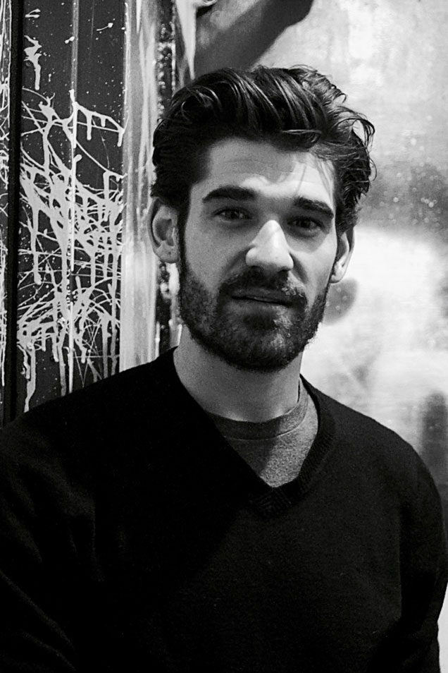 Steven Lewis headshot image.