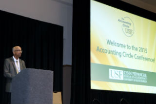 Uday Murthy speaking at the Accounting Circle Conference