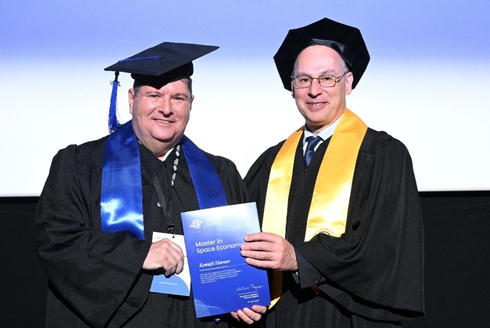 Ken Hamner receives a master's degree