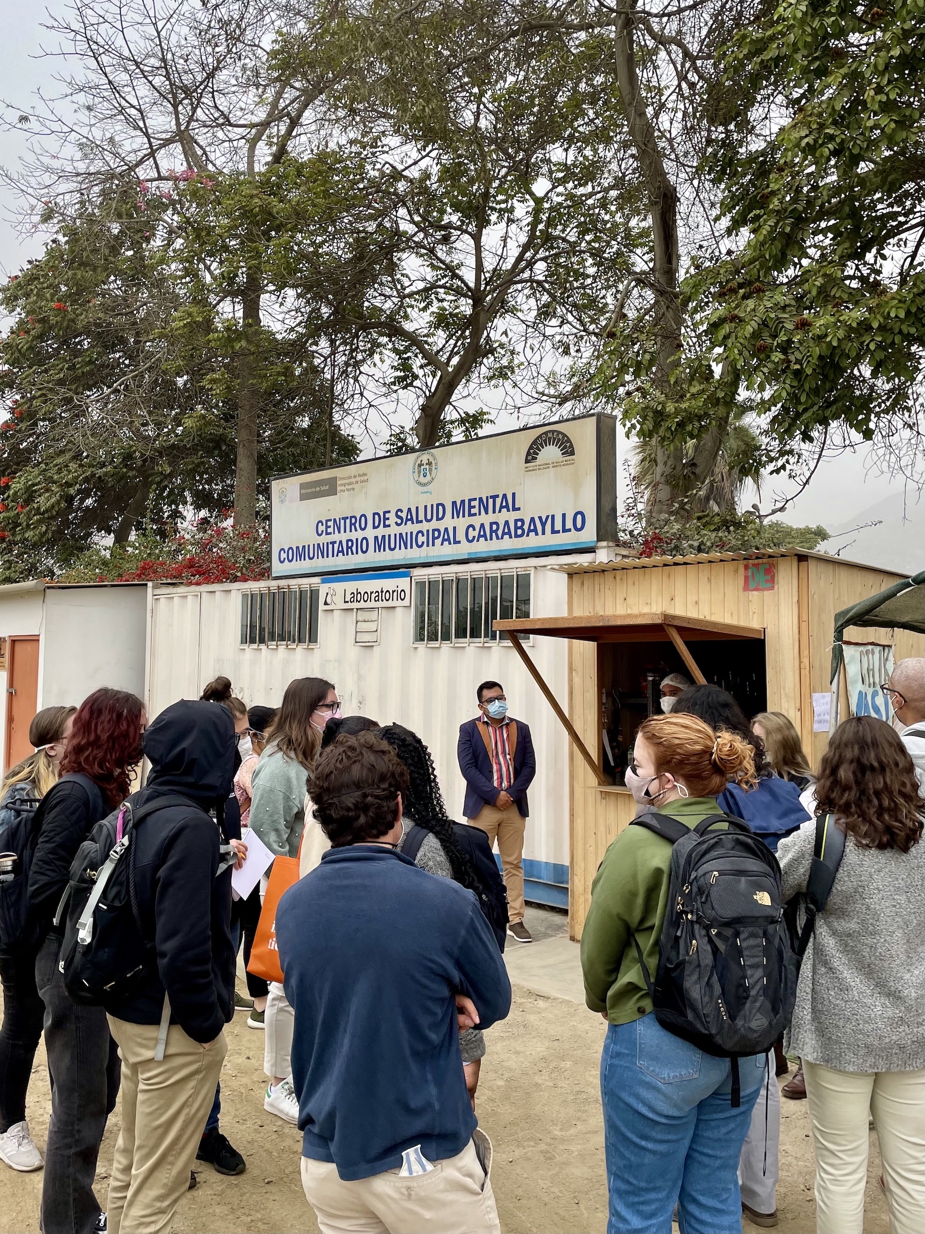 USF students in Peru