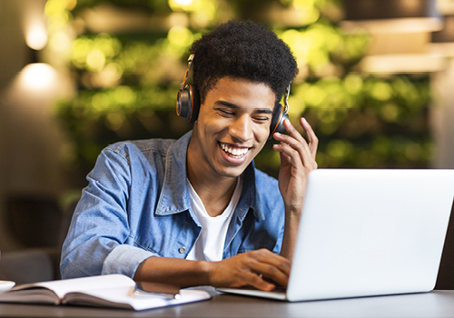 highschool-cyber-ctpe-high-school-student-using-computer