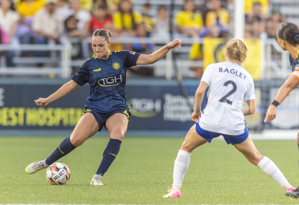 Vivianne Bessette in action for the Tampa Bay Sun (Mike Carlson / Tampa Bay Sun FC).