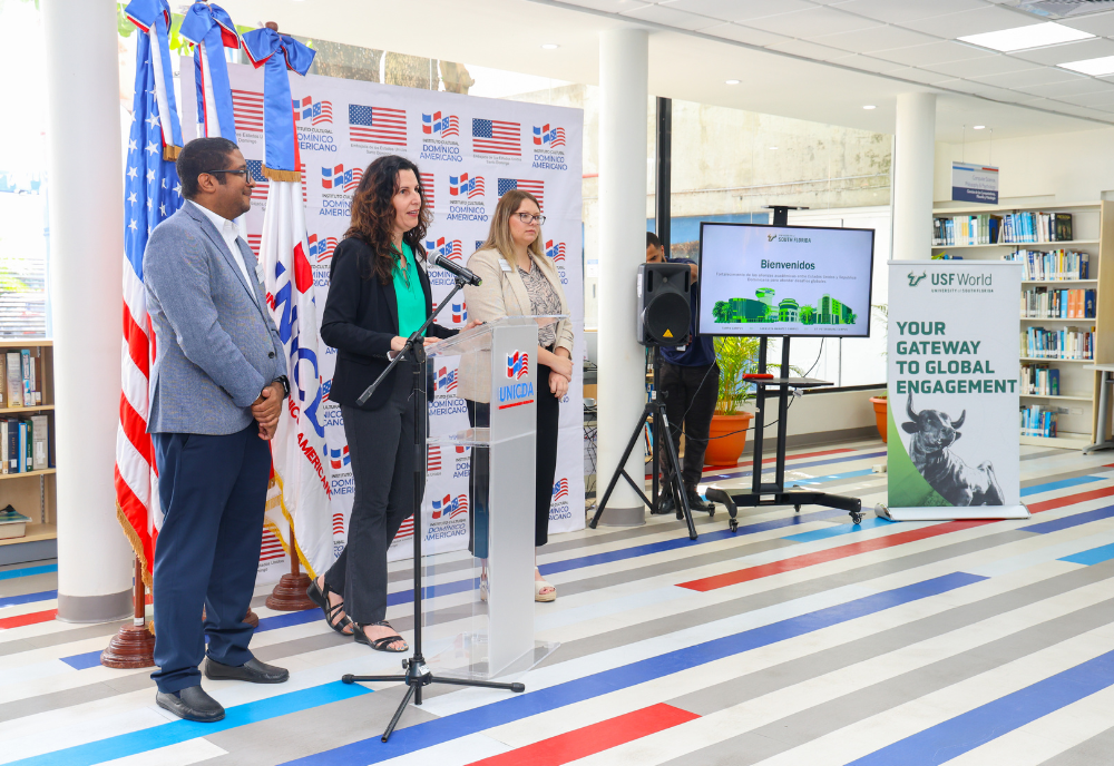 Manuel Colomé, Dinorah Martinez-Tyson, and Molly Hamm-Rodriguez (left to right) presenting at the launch event.