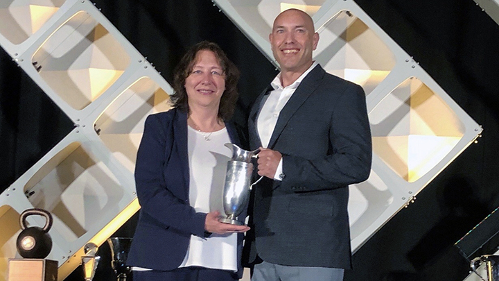 Bill Campbell receives 2019 Nutritional Achievement Award at NSCA annual conference