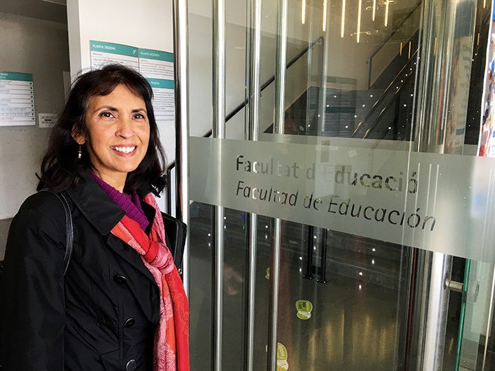 Dr. Barbara Cruz at the Universidad de Alicante in Spain.