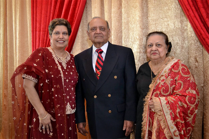 Mona Jain with her husband and daughter Anila