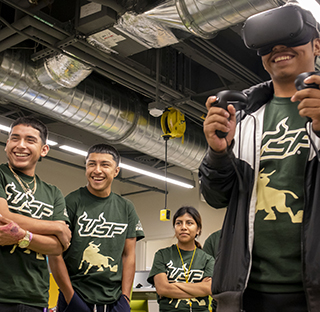 students using virtual reality 