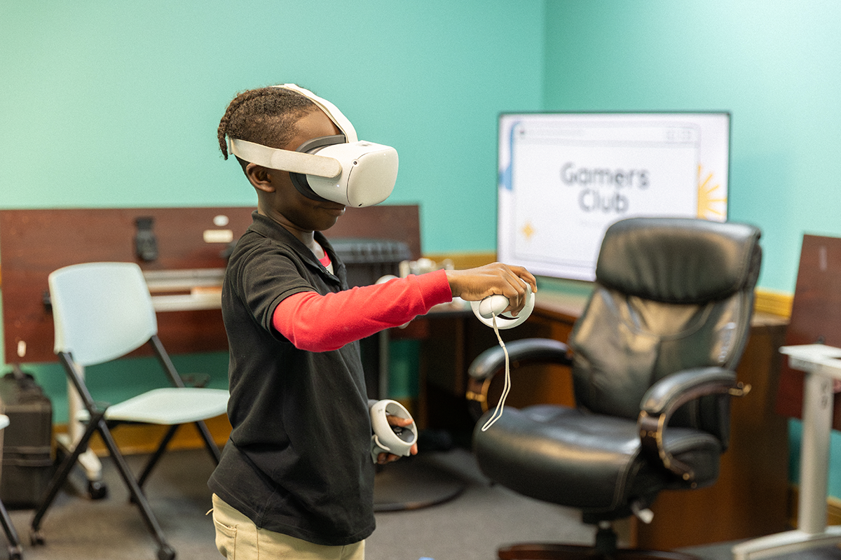 Student using VR