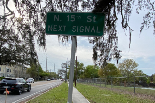 15th street sign