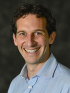 Marucio Arias headshot