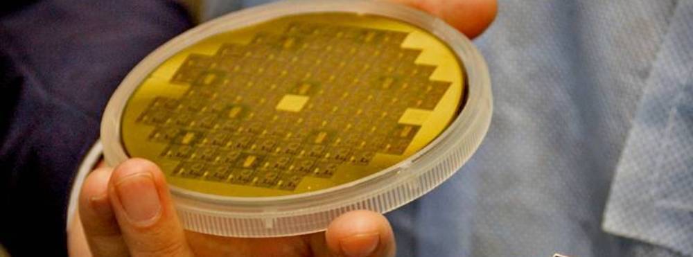 Transducer made of semiconductors