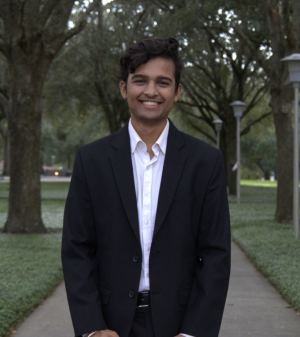 Aviral Gupta headshot