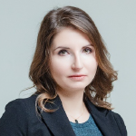 Dr. Maria Snegovaya