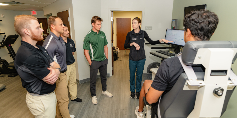 residents learn how to use the Biodex machine