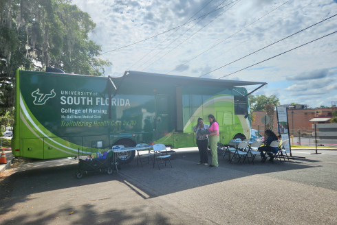 Mo-Bull Nurse Medical Clinic arrives at Brooksville Health Fair