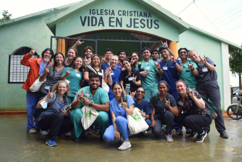 Group photo of Judy Genshaft Honors College students on the Fall 2023 Dominican Republic Study Abroad Trip.