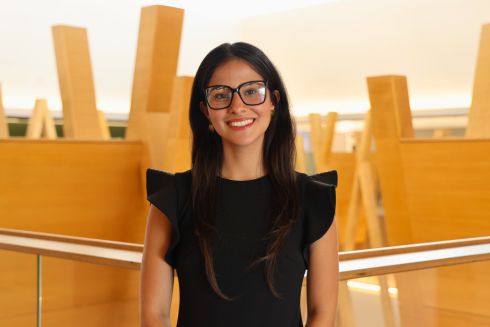 Anabella Garcia headshot on 5th floor of Honors building