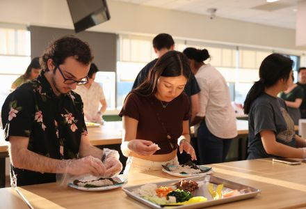 Honors students making sushi in Food and Culture Studio