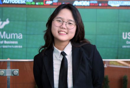 Minh Ha Pham headshot in Muma College of Business