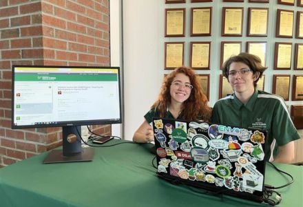 Sofia Mitsuyuki and Anzhelika Kurnikova tabling in the Marshall Student Center.