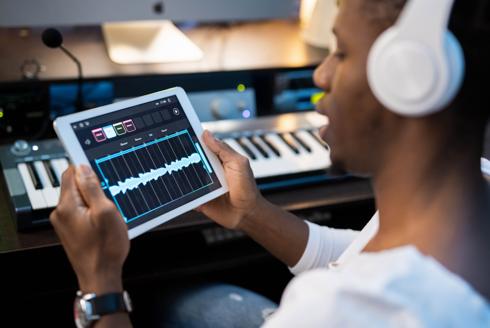 NextGen Beats: AI, Technology, and Music Creation