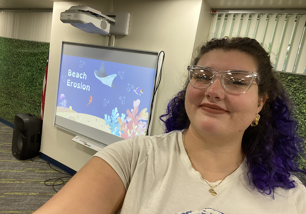 In addition to Oceanography Camp Especially for Girls, Baranowski presented her research at local elementary schools where she further honed her teaching and science communication skills. 