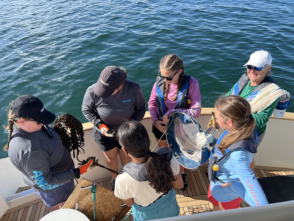 The OCG campers and staff all had an amazing time aboard the R/V ANGARI. 