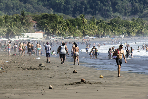 Coasta Rica beach scene. Photo Credit: Erin M. Symonds