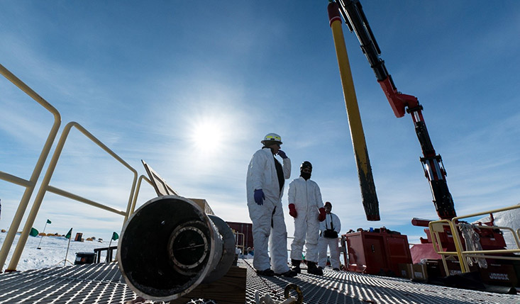 Gravity corer on deck of the drilling platform separated from Subglacial Lake Mercer by a kilometer of ice. Photo Credit: Kathy Kasic, SALSA 